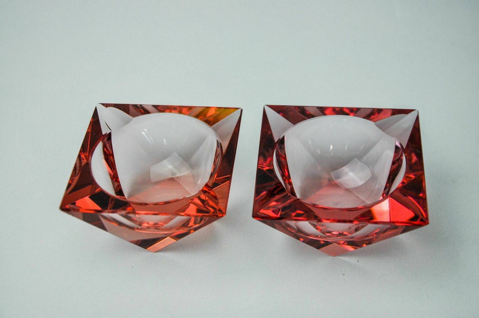 Duo Of Pink Faceted Ashtrays By Seguso, Murano, Italy, 1970 photo 671.0