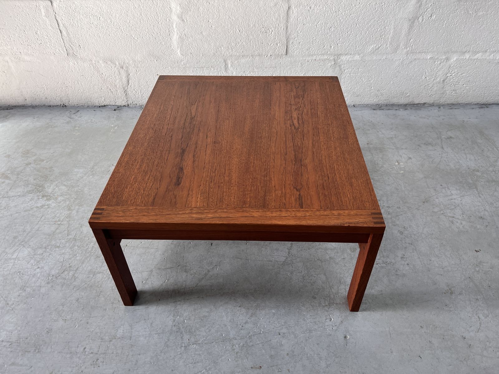 photo furniture Teak Danish Modular Coffee Table By Ole Gjerlov Knudsen & Torben Lind For France & Son