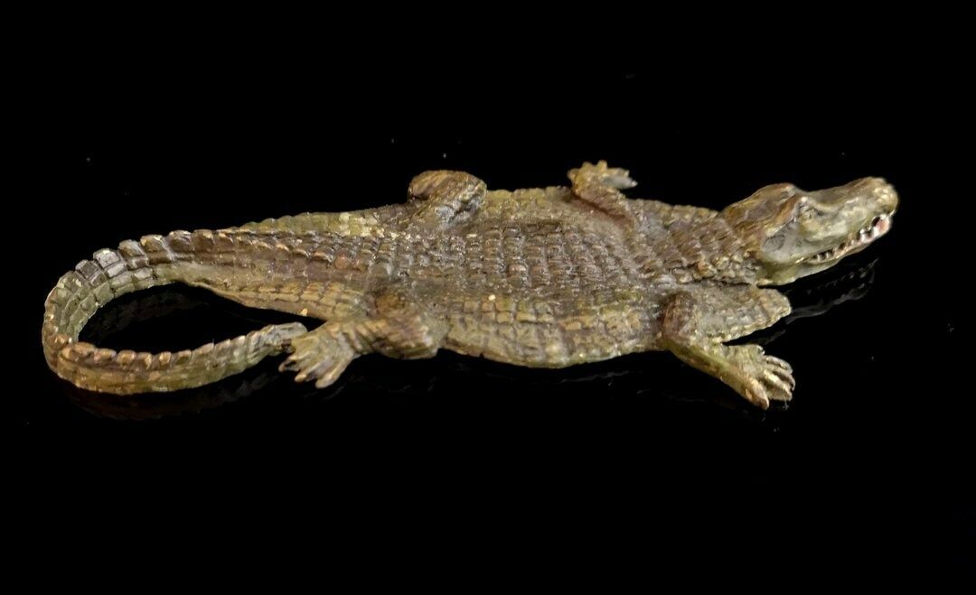 Antique Bronze Alligator Rug, Franz Bergmann, Sculpture photo furniture