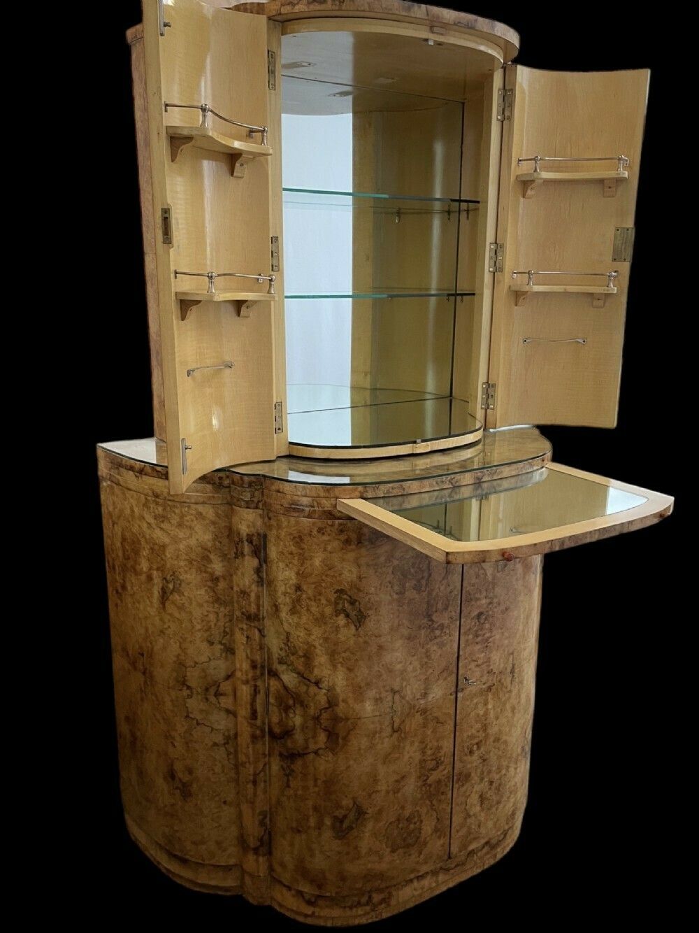10549.64 Fine Art Deco Cocktail Cabinet By Harry And Lou Epstein. photo