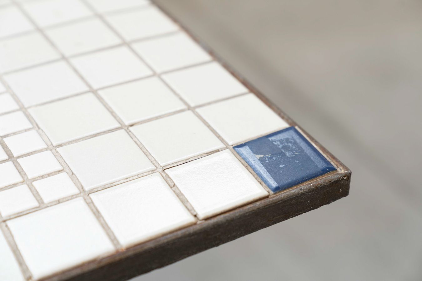 Table With Tiled Mosaic Top, Single Flat Central Leg, Round In Iron, 1950 photo vintage