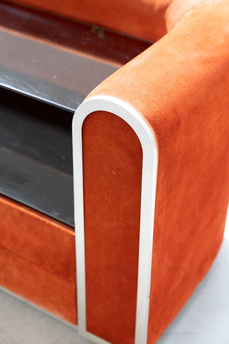 Dresser In Alcantara, 70s, 1970s photo vinterior