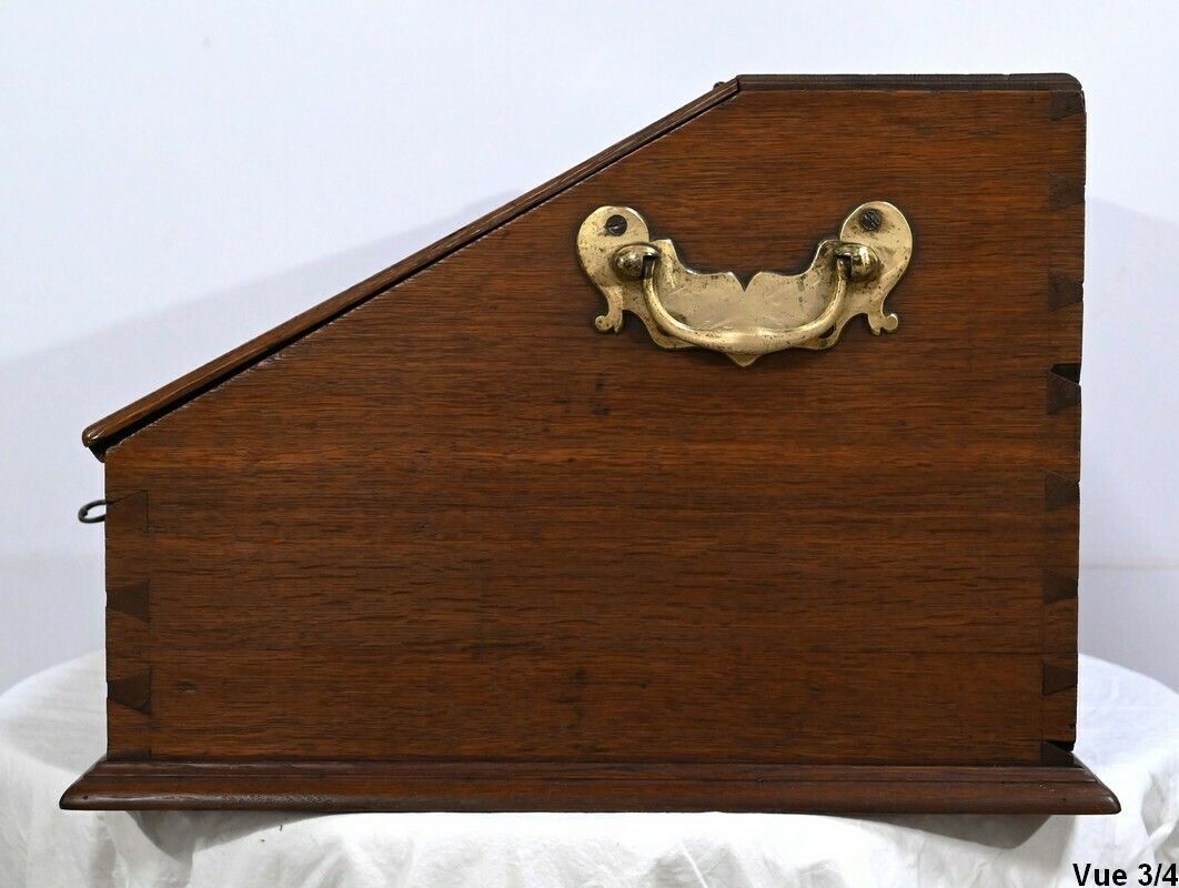 photo vinterior Rare Oak Money Changer Chest   Mid 19th Century