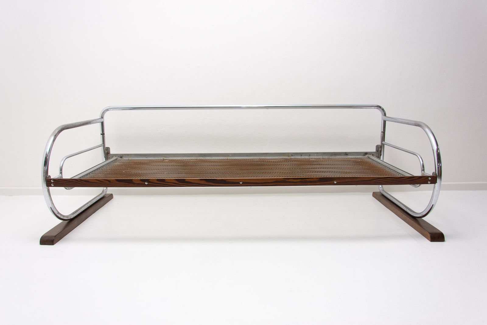 photo for sale Chromen Bauhaus Sofa Van Hynek Gottwald, Bohemen, Jaren 1930