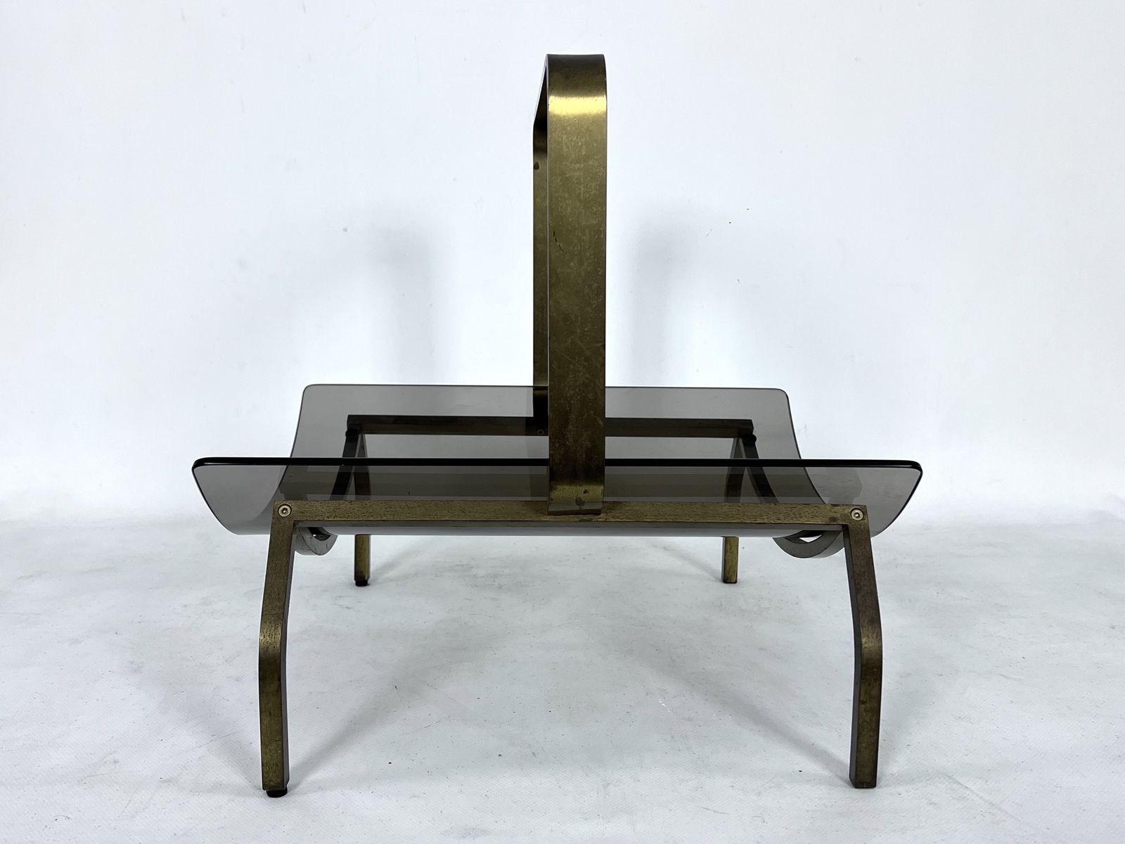 Fontana Arte, Mid Century Brass And Curved Glass Magazine Holder. Italy 1960s photo Home Decor