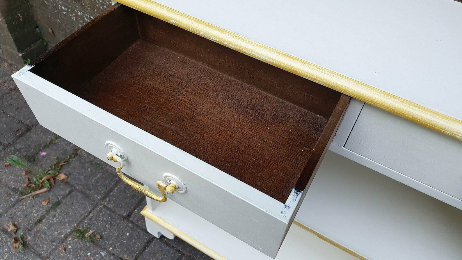photo vinterior Wonderful 1970’s Shelves Bookcase Hallway Living Room Unit In Farrow And Ball Cream With Gold Highlights