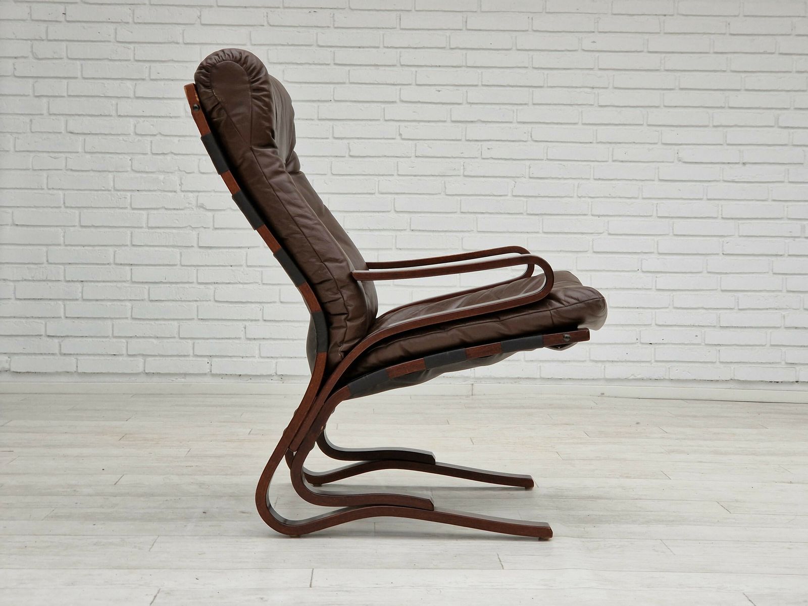 1970s, Norwegian Design, Lounge Chair Model "Kengu" By Else And Nordahl Solheim For Rybo Rykken. photo 770.0