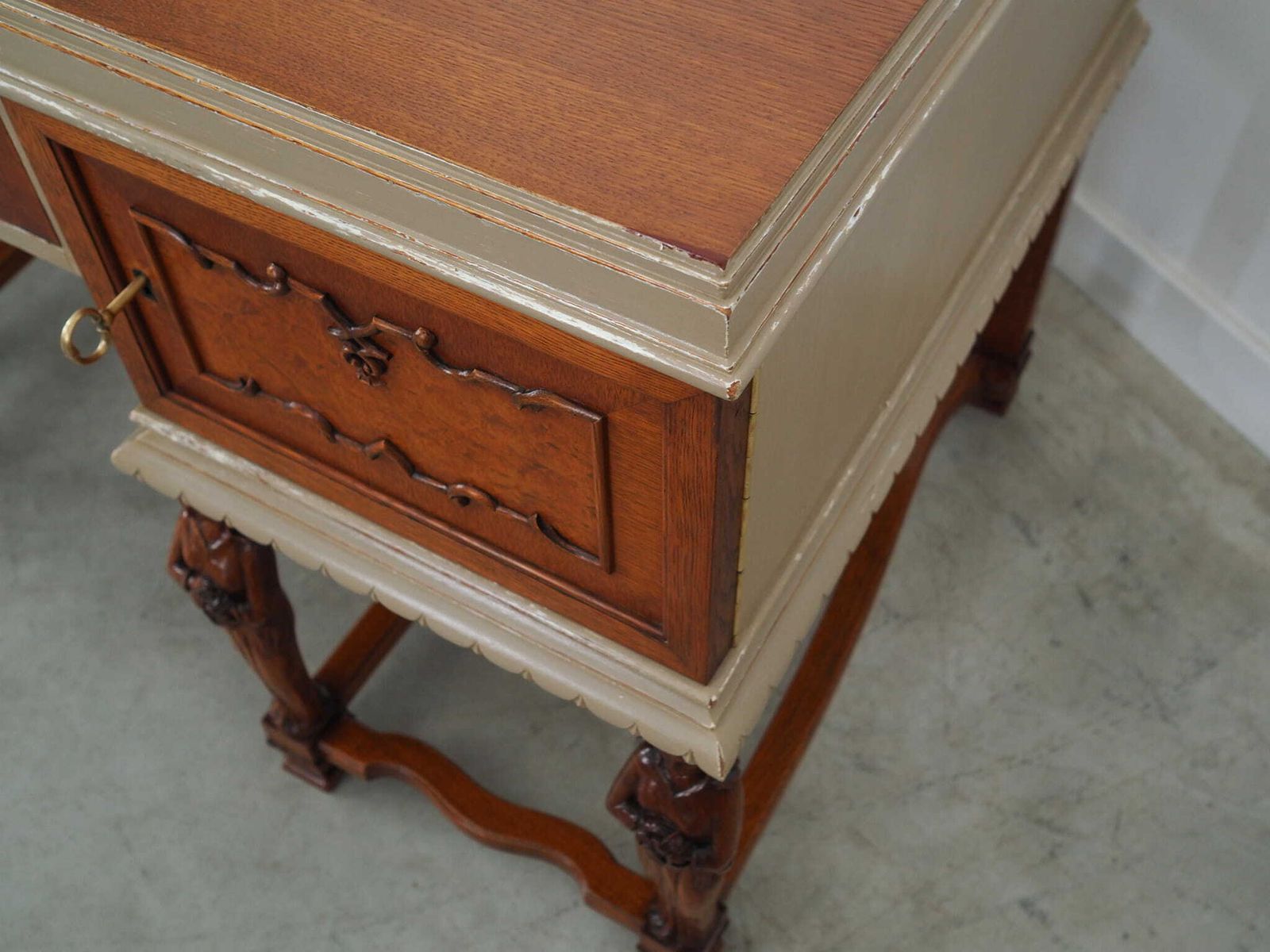 1759.0 Oak Desk, Danish Design, 1950s, Production: Denmark photo