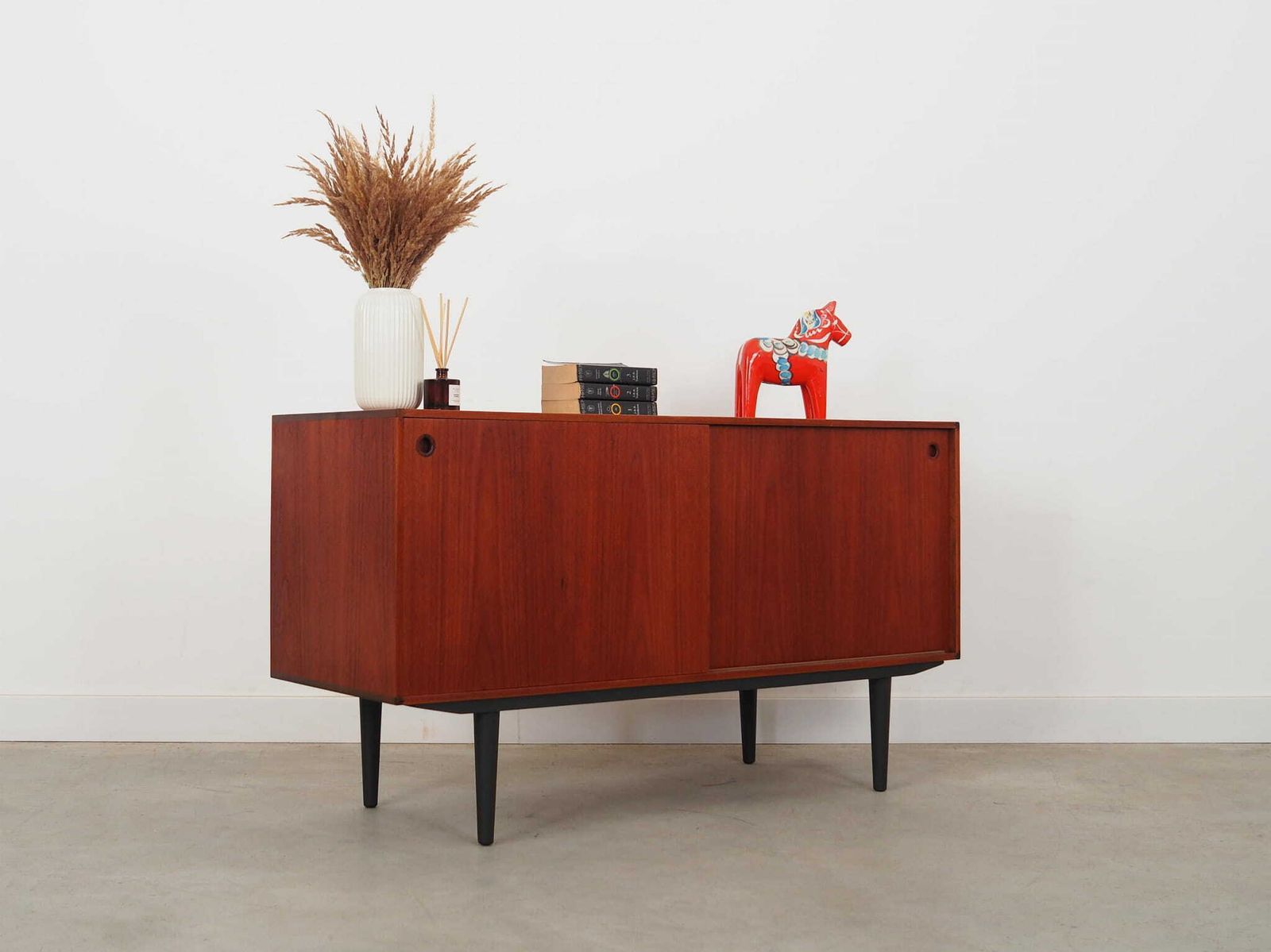 Teak Cabinet, Danish Design, 1960s, Production: Denmark photo vinterior