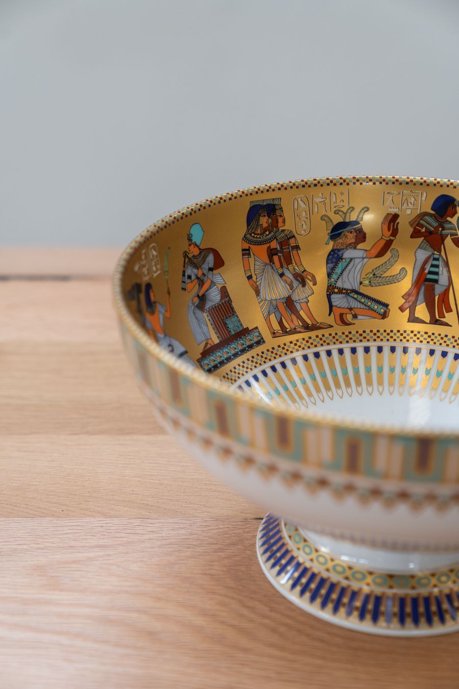 Kaiser "Theben" Set Of 2 Porcelain Vases, Egyptian Motif. photo vinterior