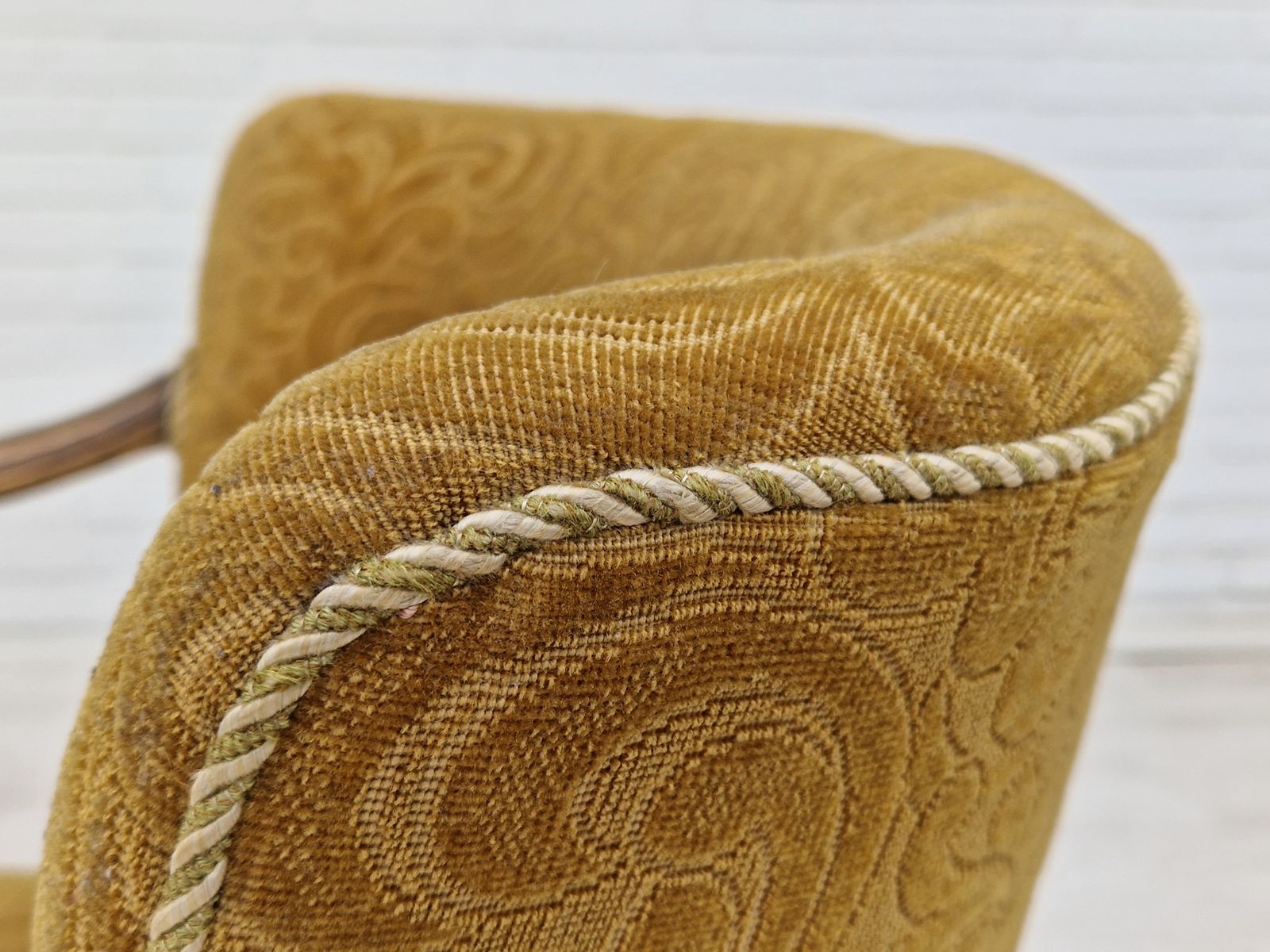 photo vintage 1930s, Scandinavian Design, Armchair In Green Furniture Fabric, Ash Wood, Original Very Good Condition.