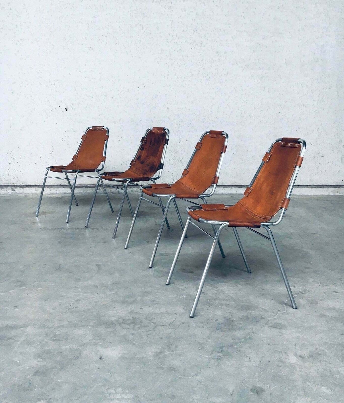 photo buy "Les Arcs" Eetkamerstoelen Van Dal Vera, Geselecteerd Door Charlotte Perriand, Italië, Jaren 1960