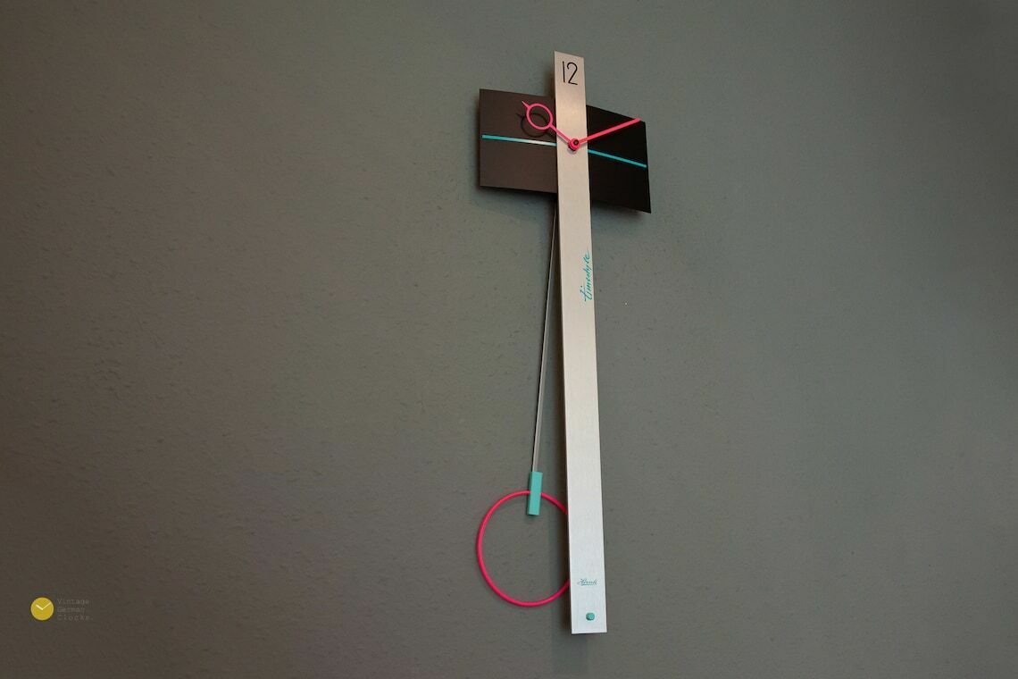photo vintage Xl Memphis Hermle Pendulum Wall Clock Postmodern Neon Nos Sottsass Era Panton Pop Turquoise Pink Mobile 80s