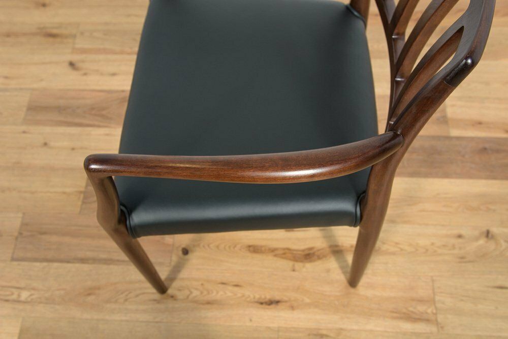 photo vintage Mid Century Danish Teak Dining Chairs Model No. 83 By Niels O. Møller For J.L. Møllers Furniture Factory, 1970s, Set Of 6
