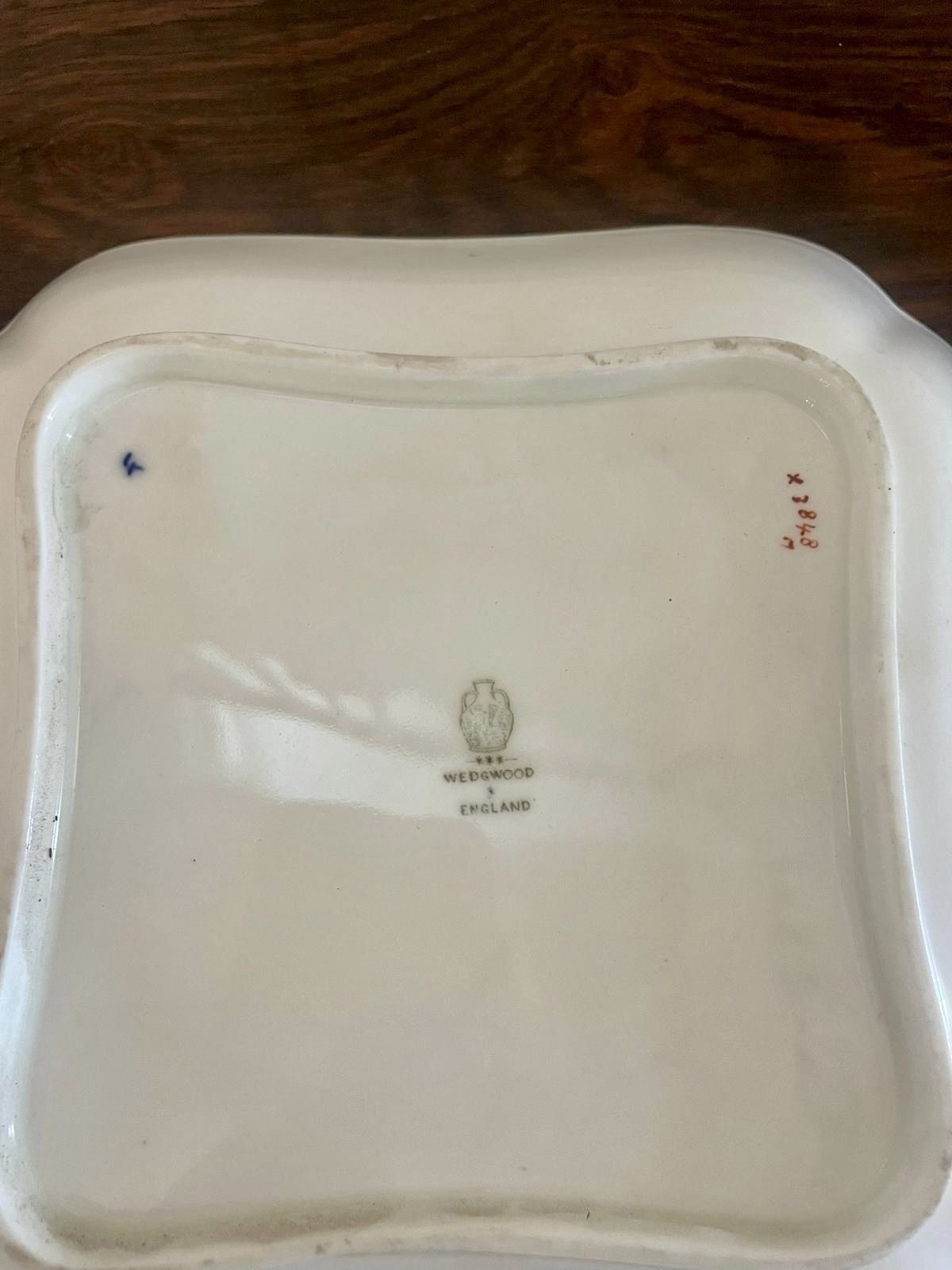 photo furniture Superb Quality Pair Of Antique Early 20th Century Hand Painted Wedgwood Shaped Dishes