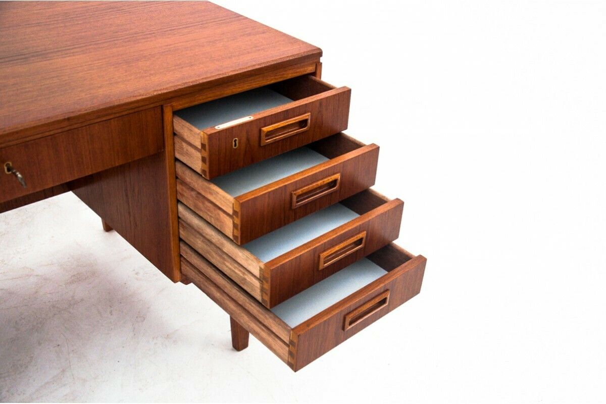 Teak Desk, Denmark, 1960s. After Restoration. photo vintage