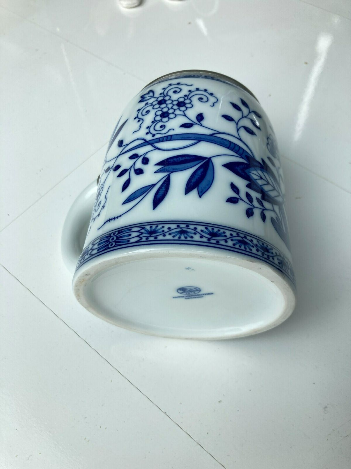 Blauw Uien Bierpul | Porselein Met Tinnen Deksel | Bierkan | Duitsland photo vinterior