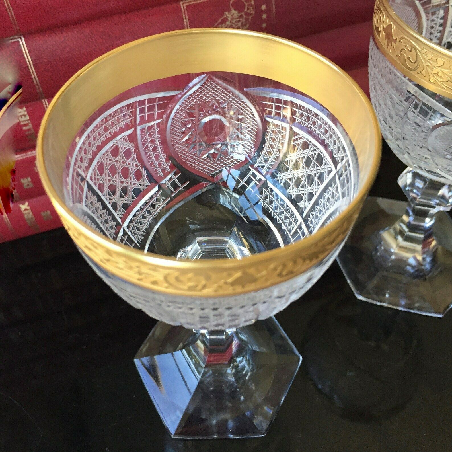 Antiek Venetiaans Glaskunst – Murano Wijnglazen – Zeshoekige Voet photo Woonaccessoires