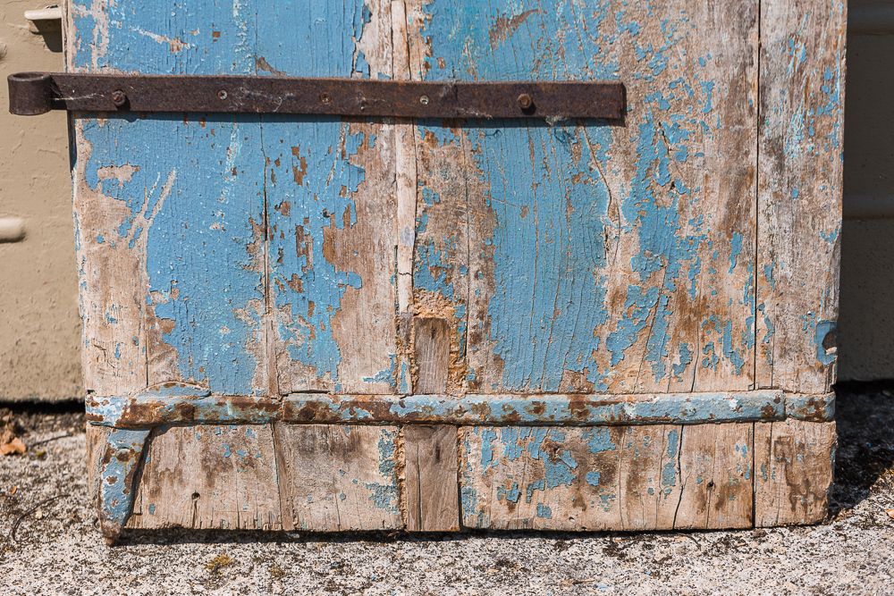 Pair Of Indian Hardwood Doors, 1900s photo vinterior