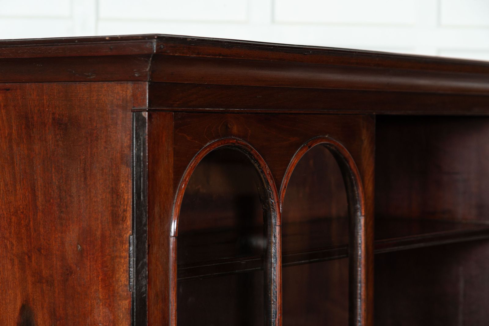 photo furniture English Mahogany Arched Glazed Dresser Cabinet