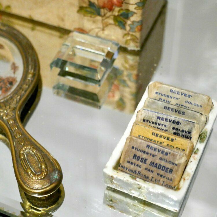 Mirrored Diorama Box photo Home Decor