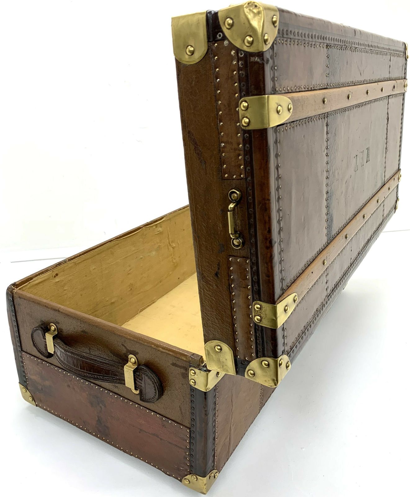photo buy Steamer Travel Trunk   Leather With Beechwood Banding