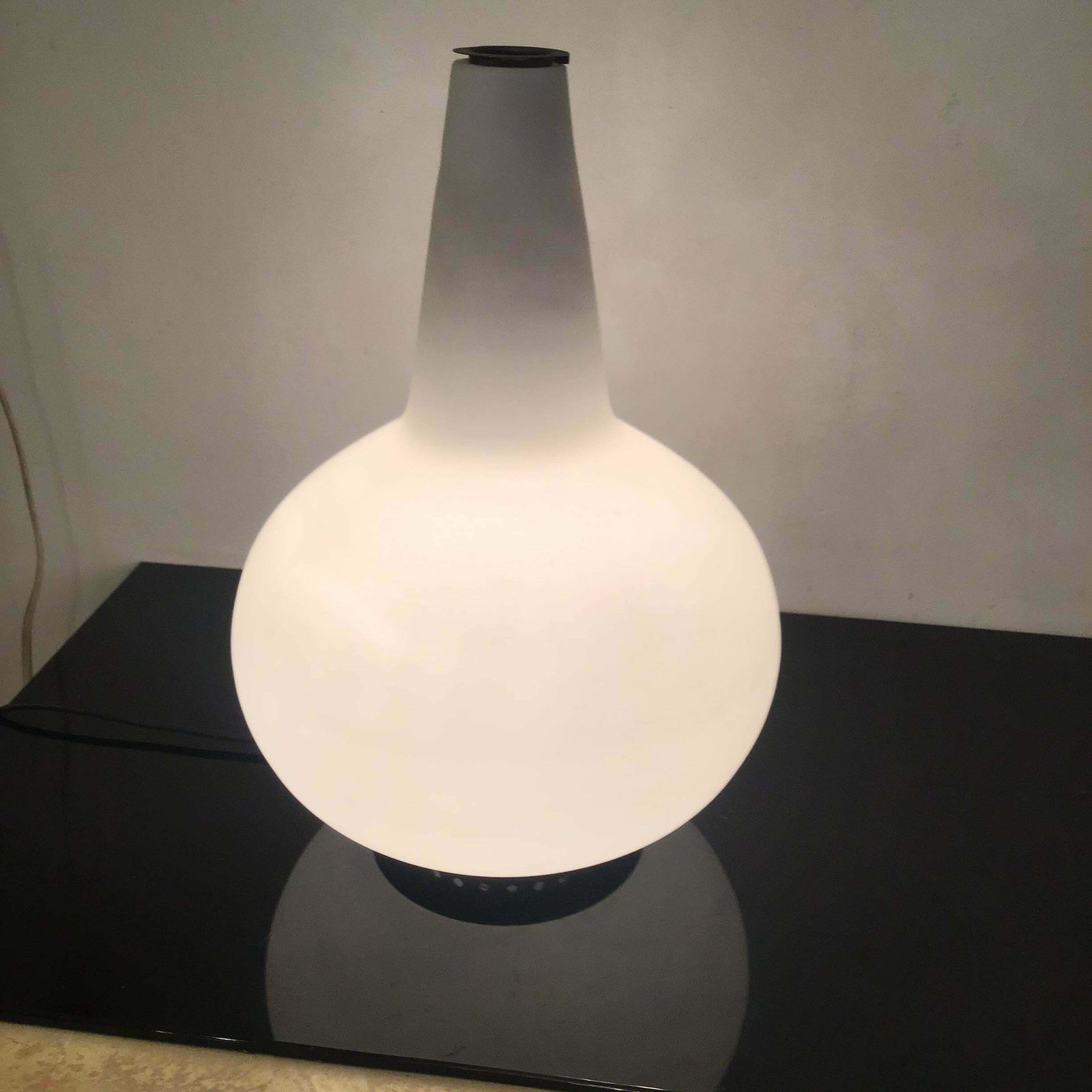 1745.0 Fontana Arte Table Lamp Brass Opaline Glass 1960 Italy photo
