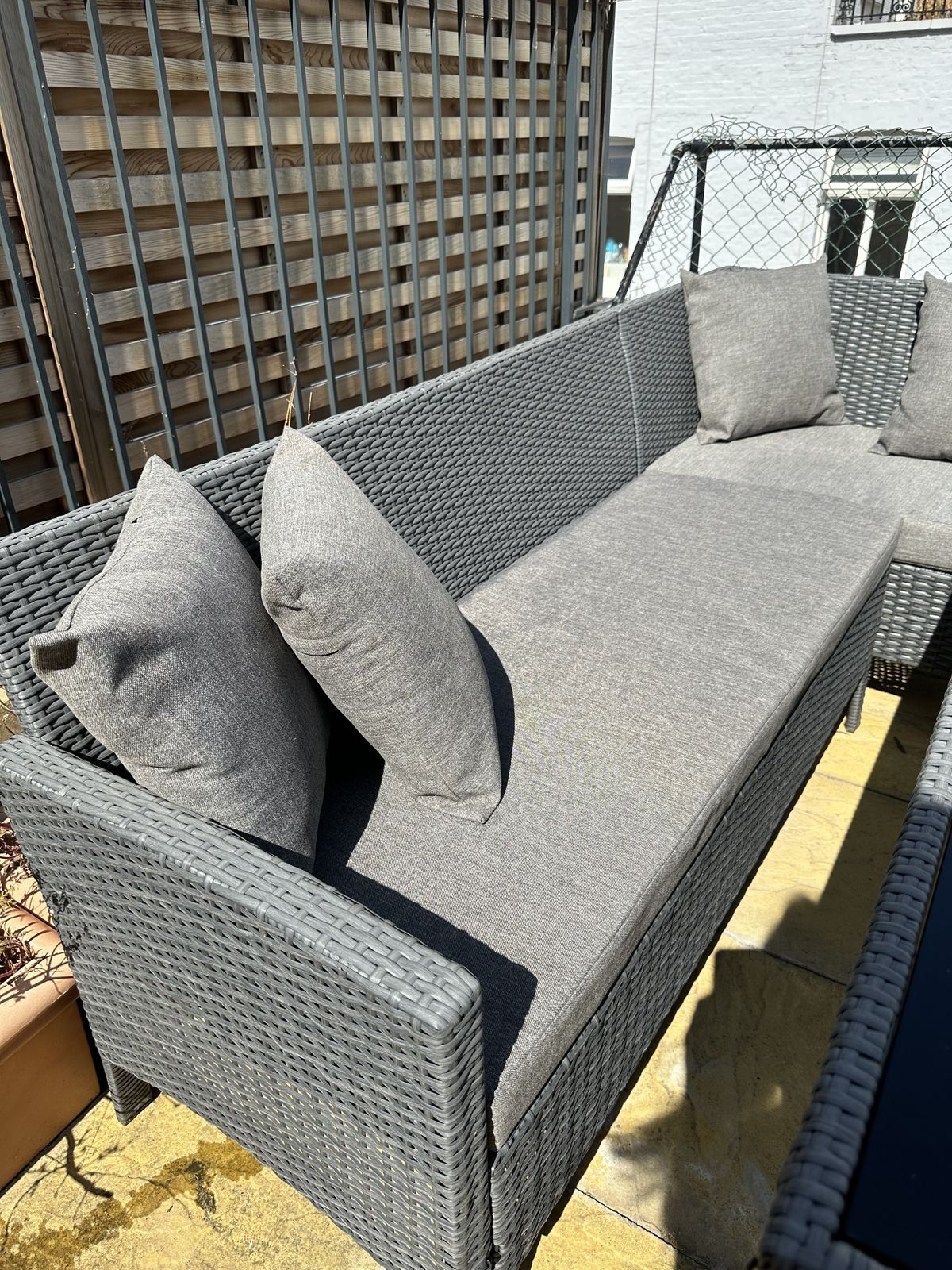 Rattan Garden Furniture (As New)   8 Seater photo 750.0