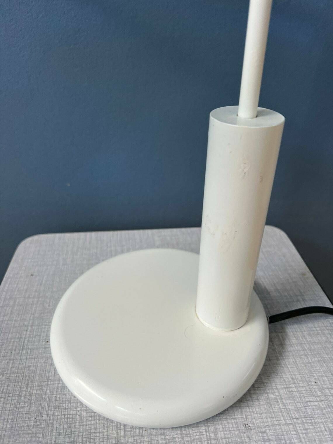 Anvia Elbow Tafellamp Van Hoogervorst | Witte Swing Arm Bureaulamp | Mid Century Bureaulamp photo vintage