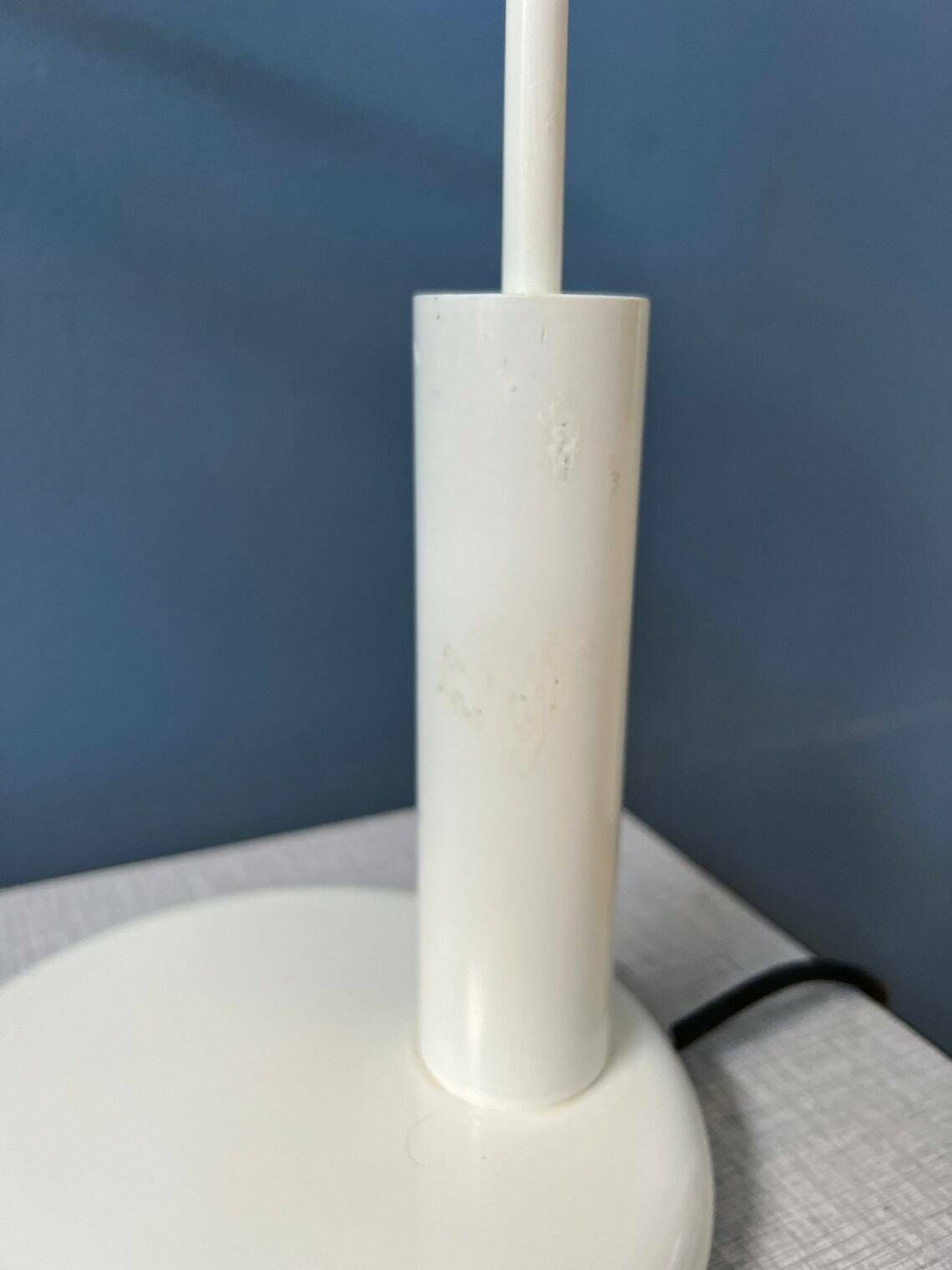 photo furniture Anvia Elbow Tafellamp Van Hoogervorst | Witte Swing Arm Bureaulamp | Mid Century Bureaulamp