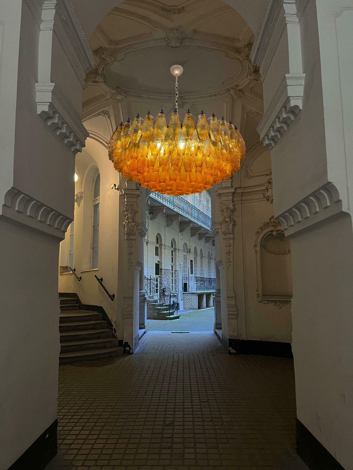 Majestic Murano Glass Chandeliers  185 Amber Poliedri photo furniture