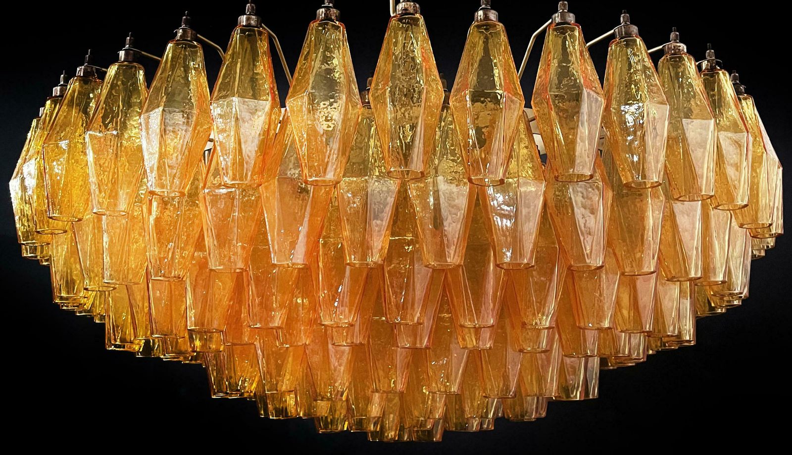 photo buy Majestic Murano Glass Chandeliers  185 Amber Poliedri