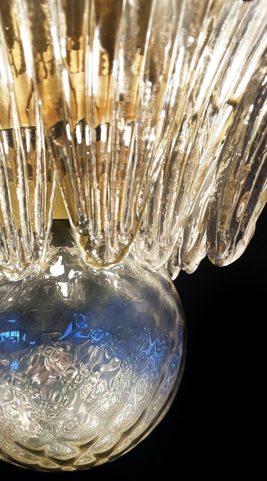 photo vintage Beautiful Italian Leaves Chandeliers Murano