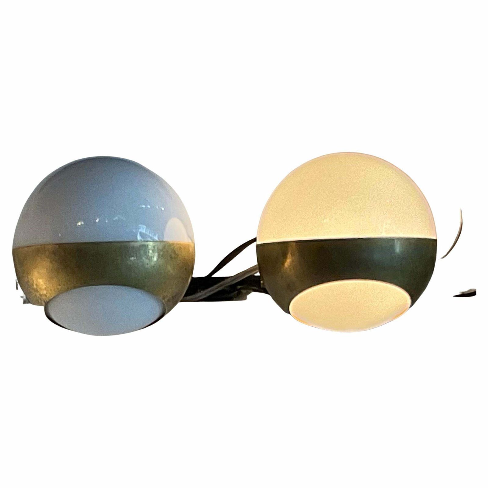 Stilnovo   Pair Of Apliquesòò 50s Of The Twentieth Century