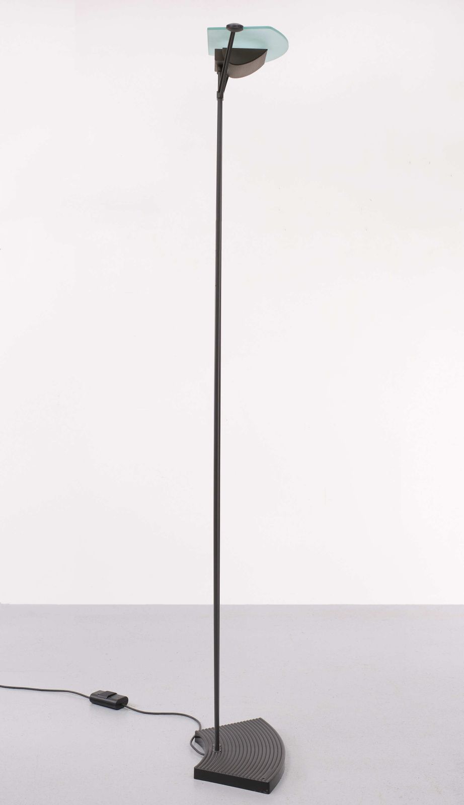 photo furniture Floor Lamp By Sigheaki Asahara For Luci Italia, 1980s