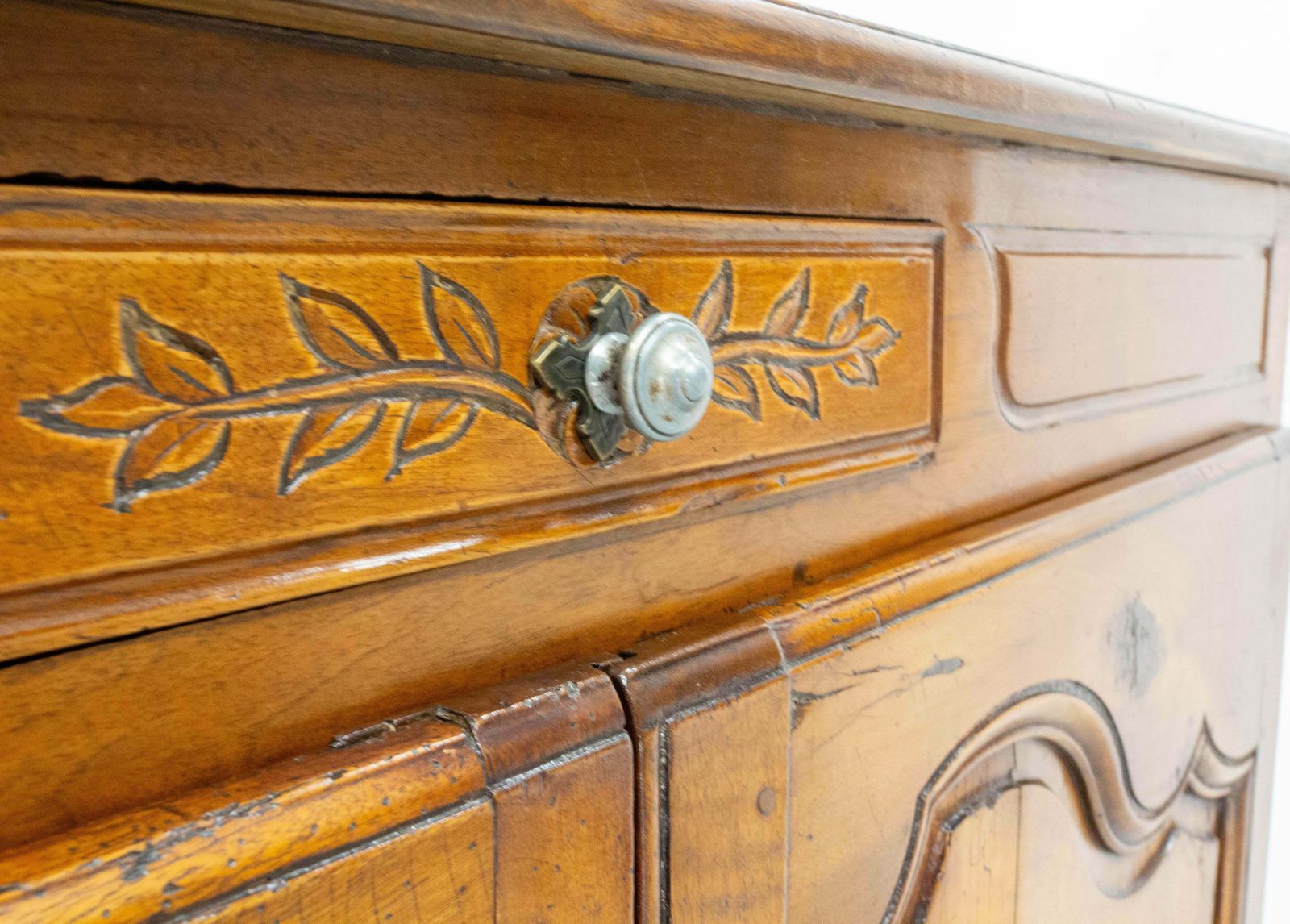 18th Century Walnut Large Buffet Louis XV, France photo vinterior