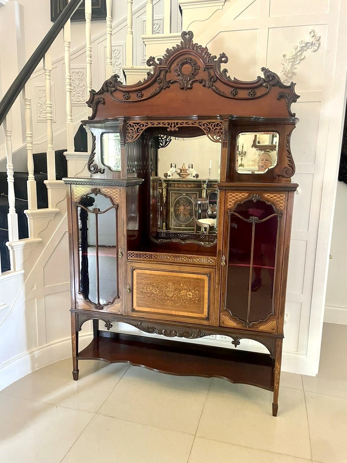 3850.0 Outstanding Quality Large Antique 19th Century Mahogany Inlaid Satinwood Display Cabinet photo