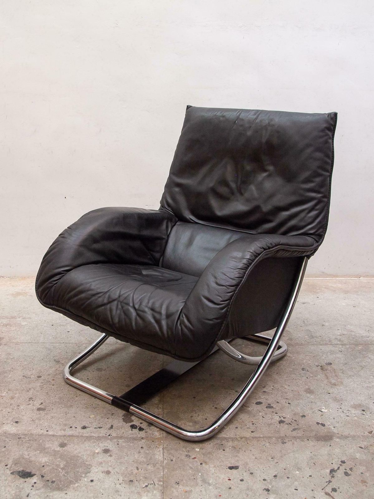photo furniture Robert Haussmann Style Chrome Rocking Lounge Chair With Footstool, 1980s