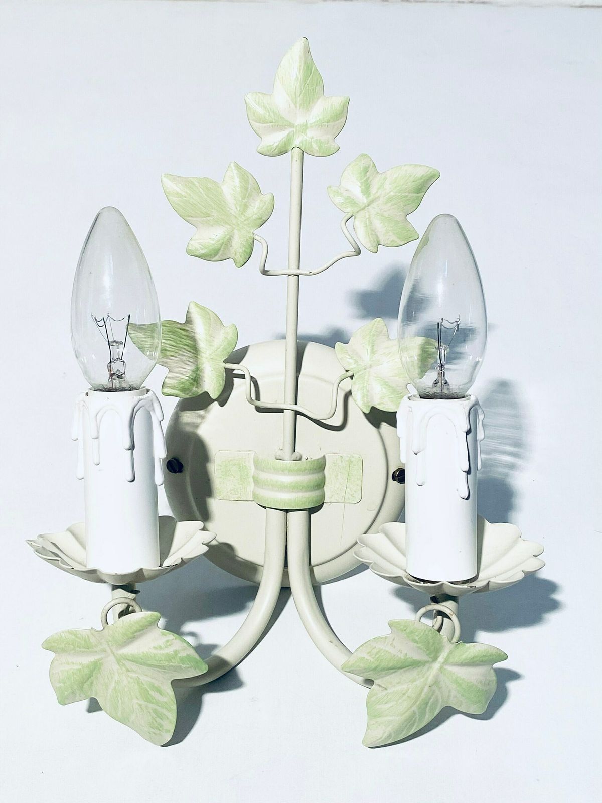Shabby Chic Floral Metal Wall Lamp In Green & White / 1960s Vintage Decor / France photo vinterior