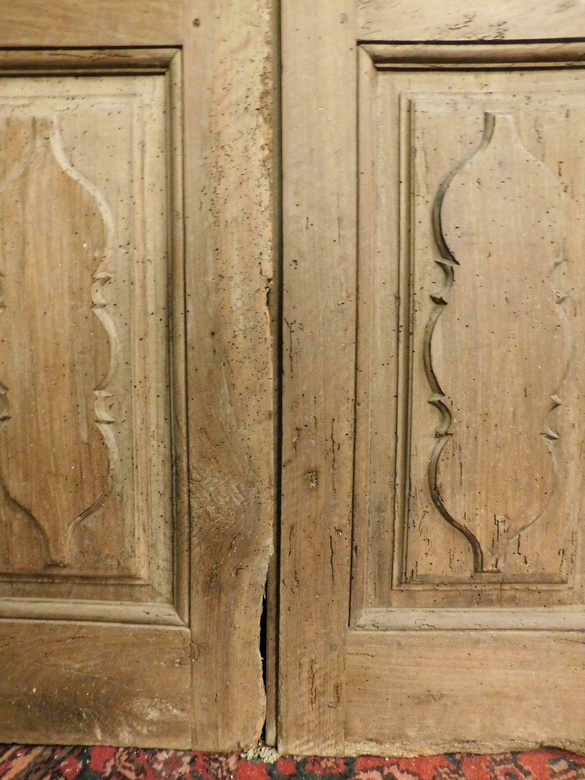 Double Wing Door, Carved In Walnut, 18th Century, Italy photo vintage