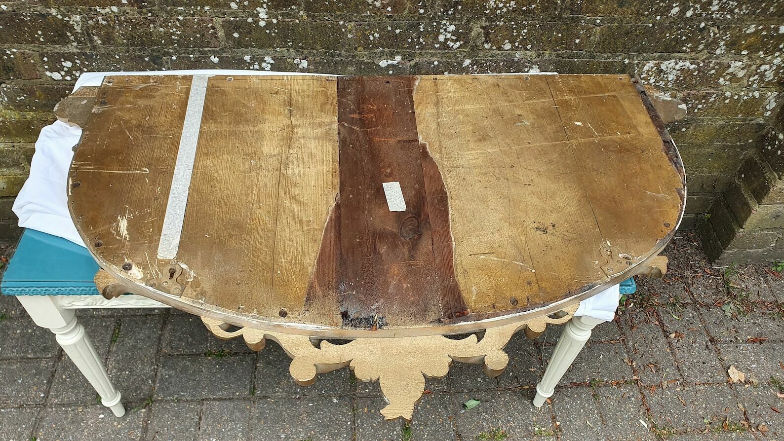 photo for sale Large Victorian Top Quality Ornate Gold Gilt Wall Mirror Wonderful Carved Features Over Mantel Mantle