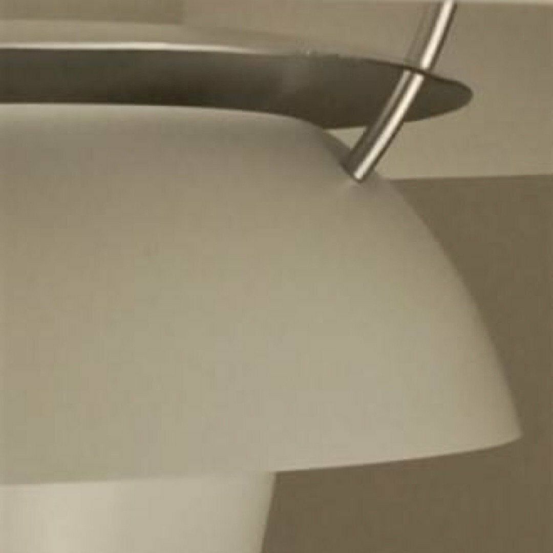 Louis Poulsen Ph5 Pendant Light   Design By Poul Henningsen | 'White With Silver Colored Anti Glare Ring And Spacers' photo 950.0