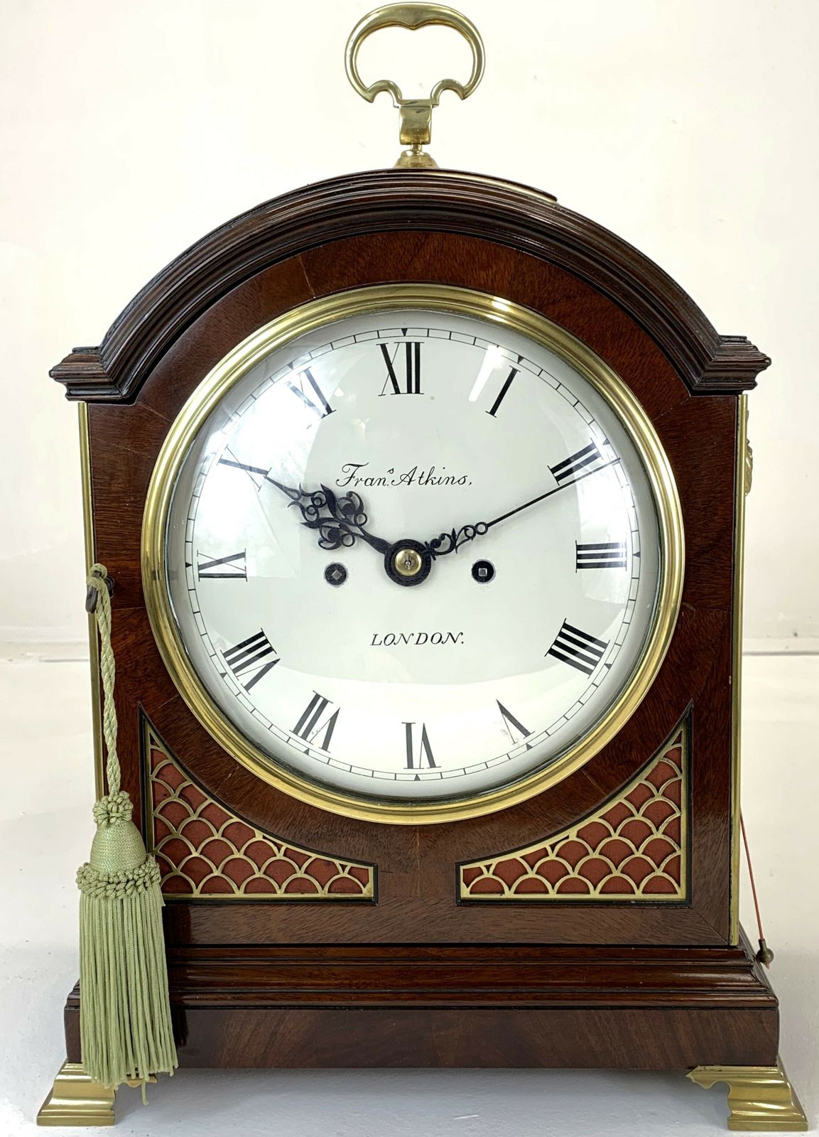 photo vinterior Mahogany Bracket Clock With Pad Top    Circa 1810, Fran's Atkins London