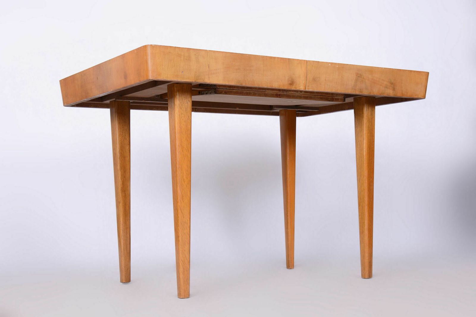 Restored Artdeco Oak Dining Table, Jindrich Halabala, Up Zavody, Adjustable Width, Revived Polish, Czechia, 1940s photo for sale
