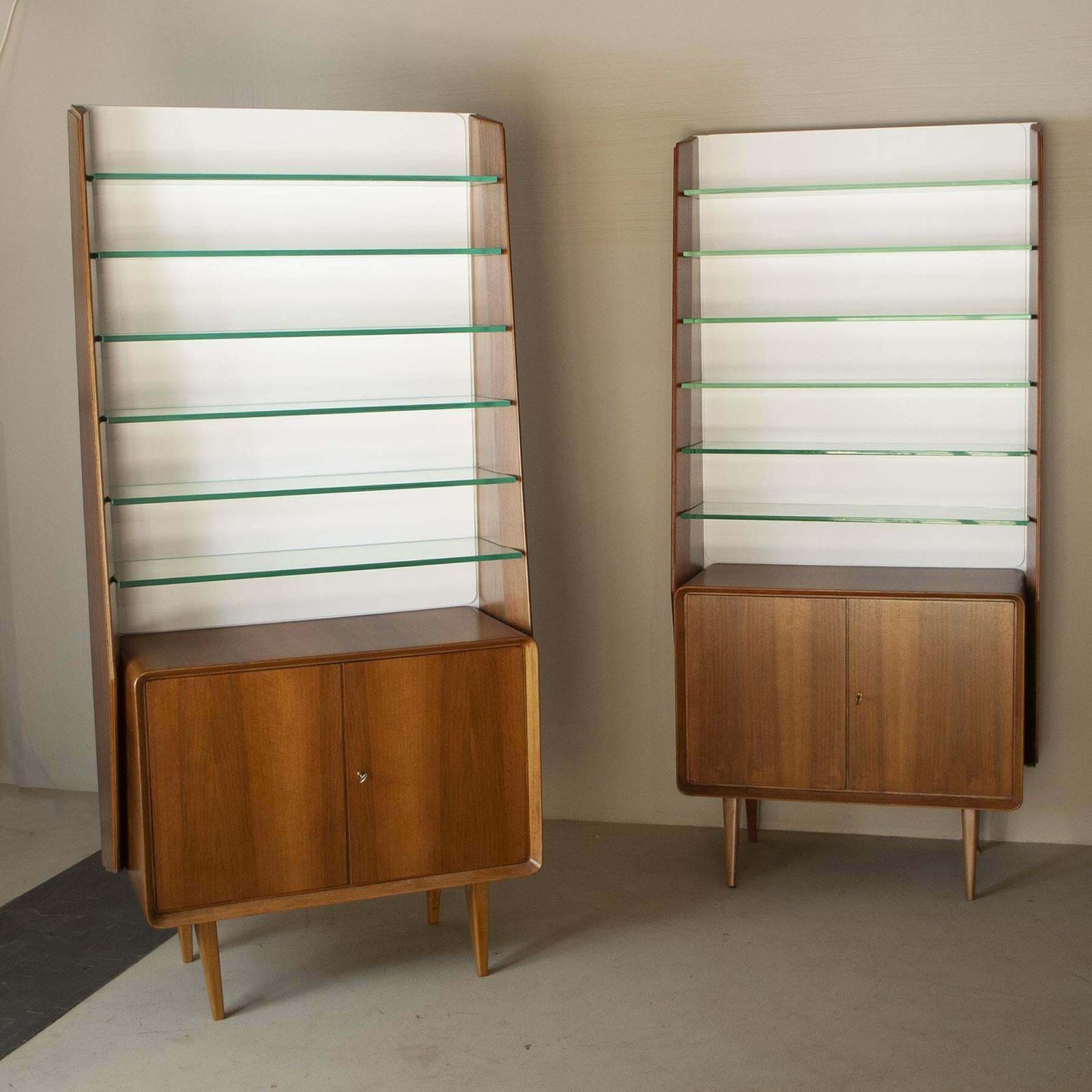 Ico Parisi Set Of Two Cabinet Of 60’s. photo vinterior