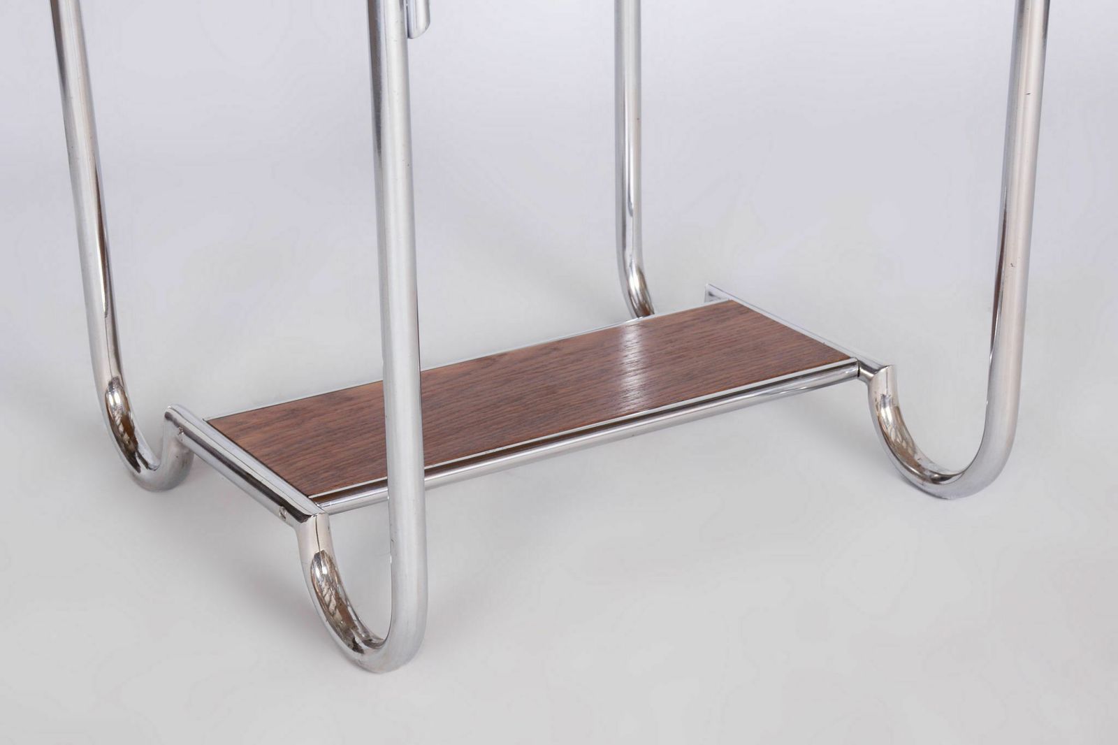 Restored Bauhaus Oak Small Round Table, Chrome Plated Steel, Czechia, 1930s photo vinterior