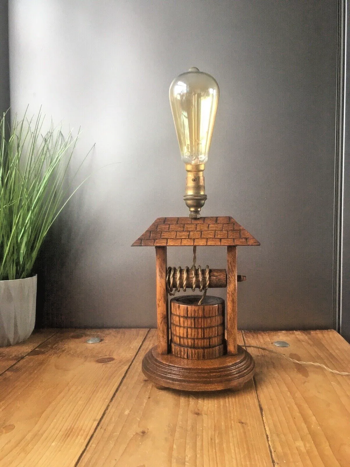 Unusual Vintage 60's Turned Wood Oak Water Well Mill Desk Table Lamp Base
