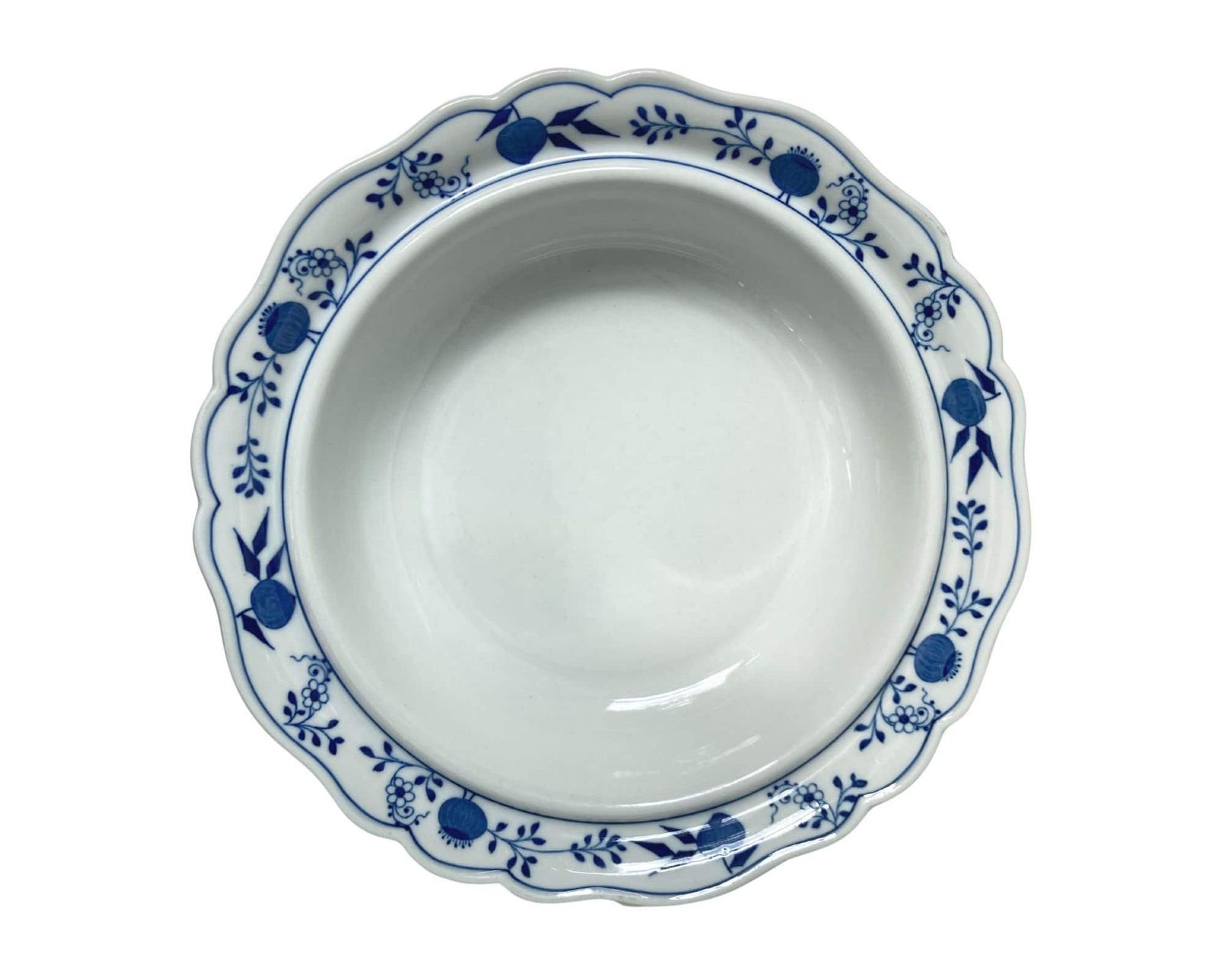 Antique Porcelain Round Tureen | Blue Onions | Hutschenreuther Selb | About 1935 photo vinterior