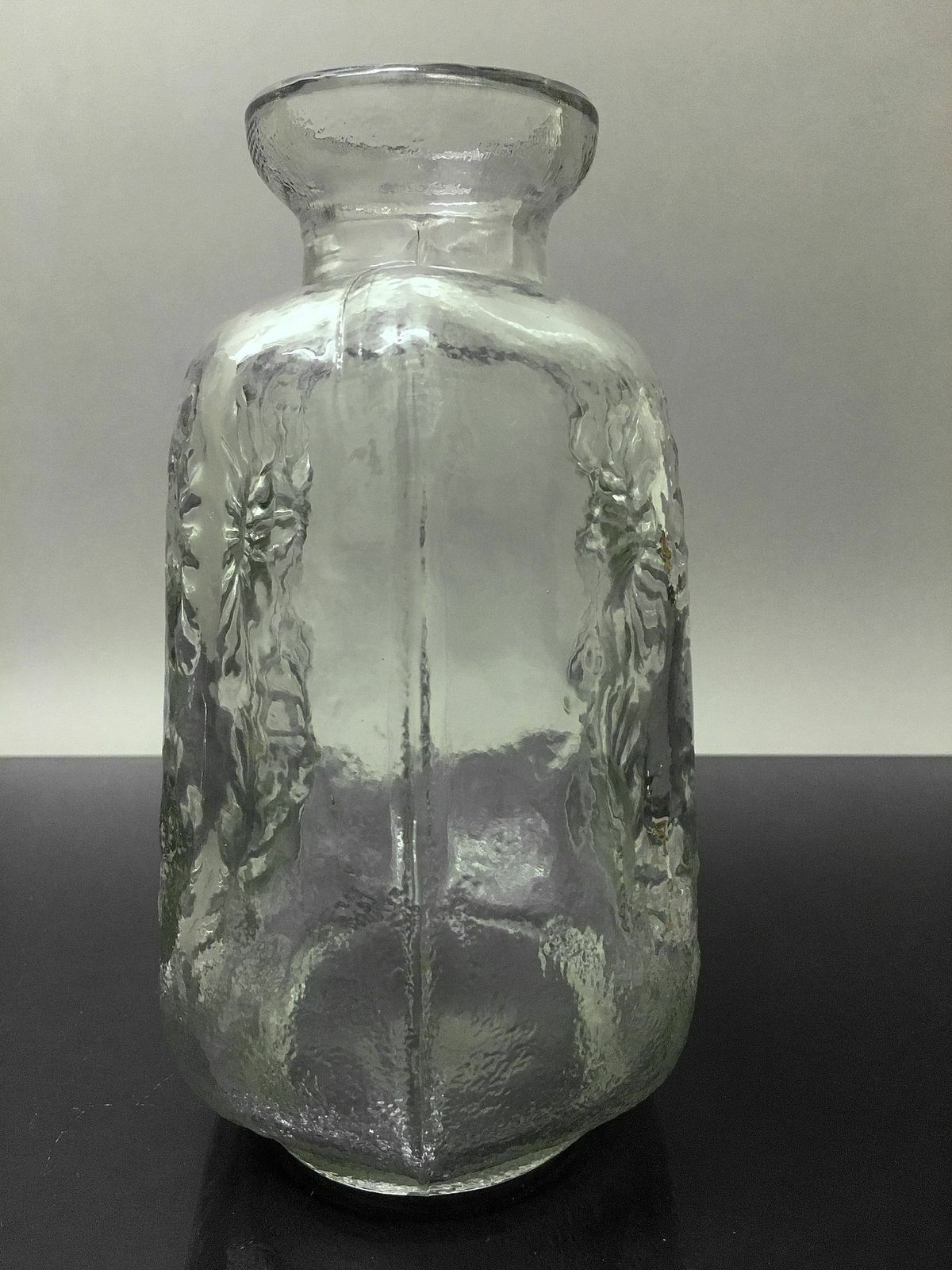 Vase " Daisies" By Pavel Pánek / Patt.Num 3511/185 photo furniture