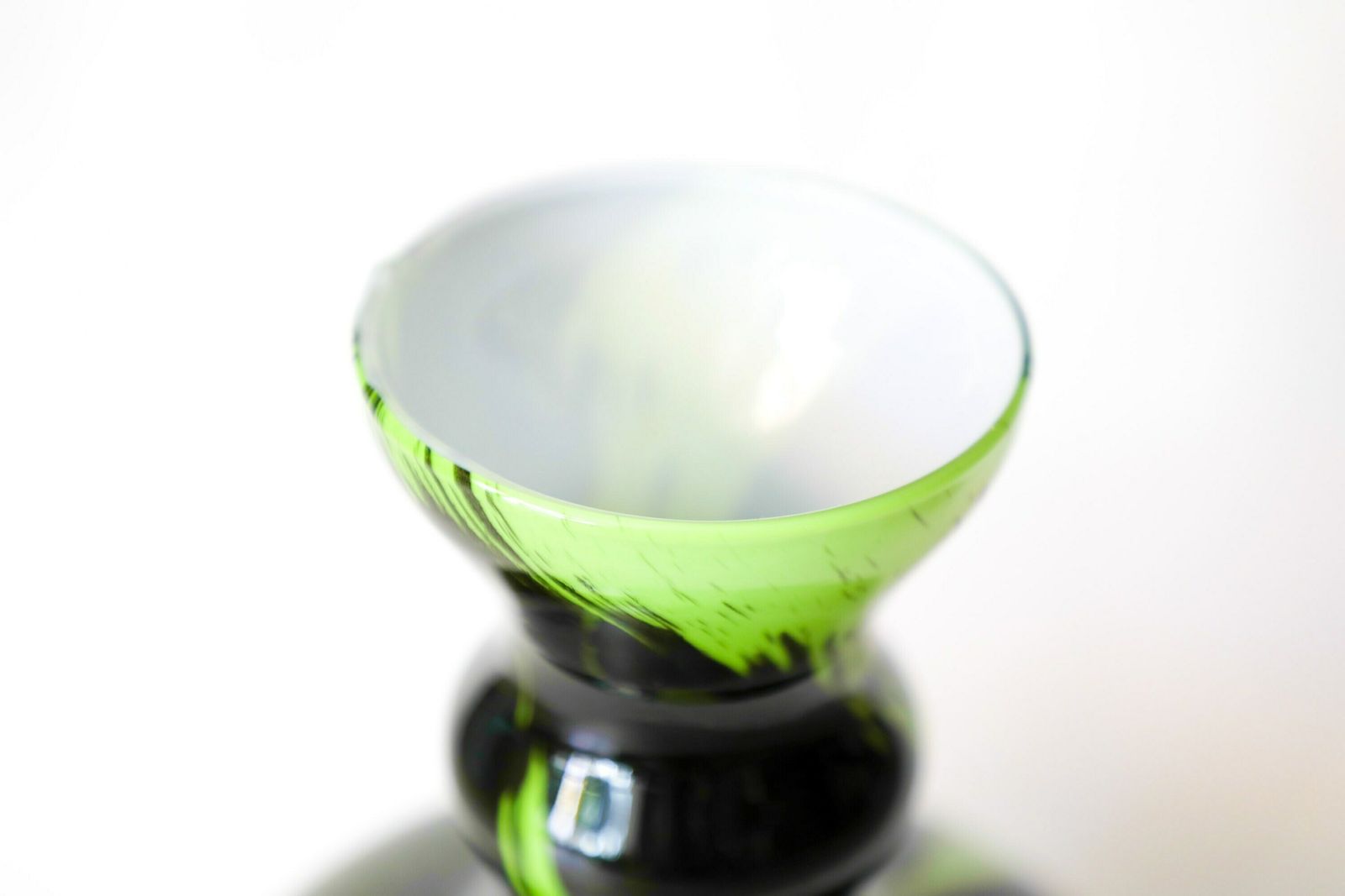 Green And White Swirl Glass Vase By Carlo Moretti For Opaline Empoli photo 212.0